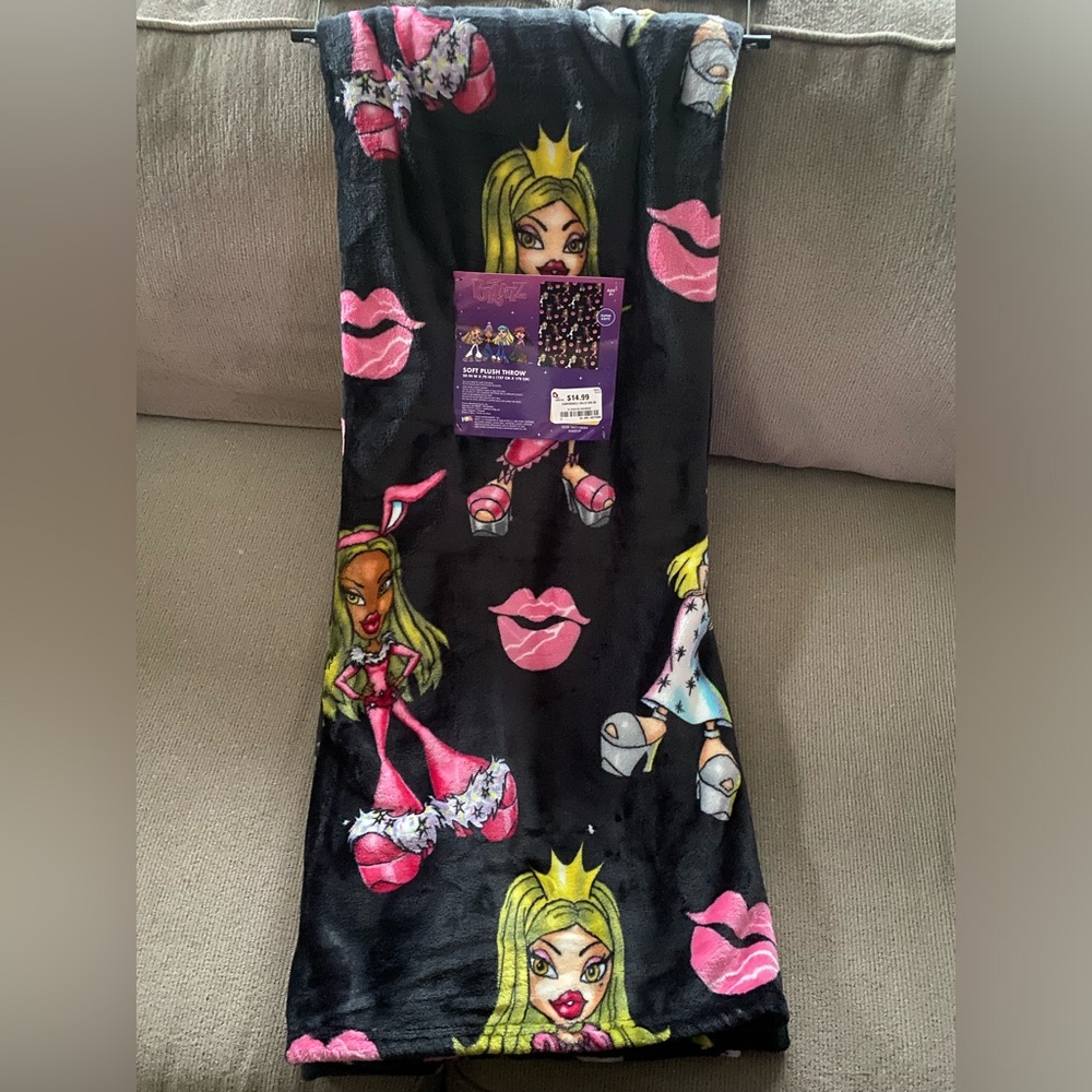 Bratz Dolls in Costumes Plush Throw Blanket